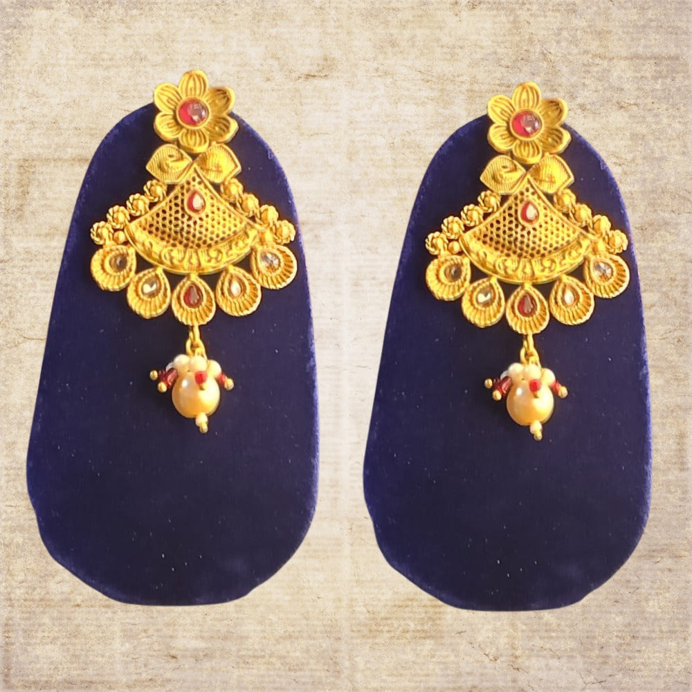 Antique Delicate Necklace Set With Matte Gold Plating