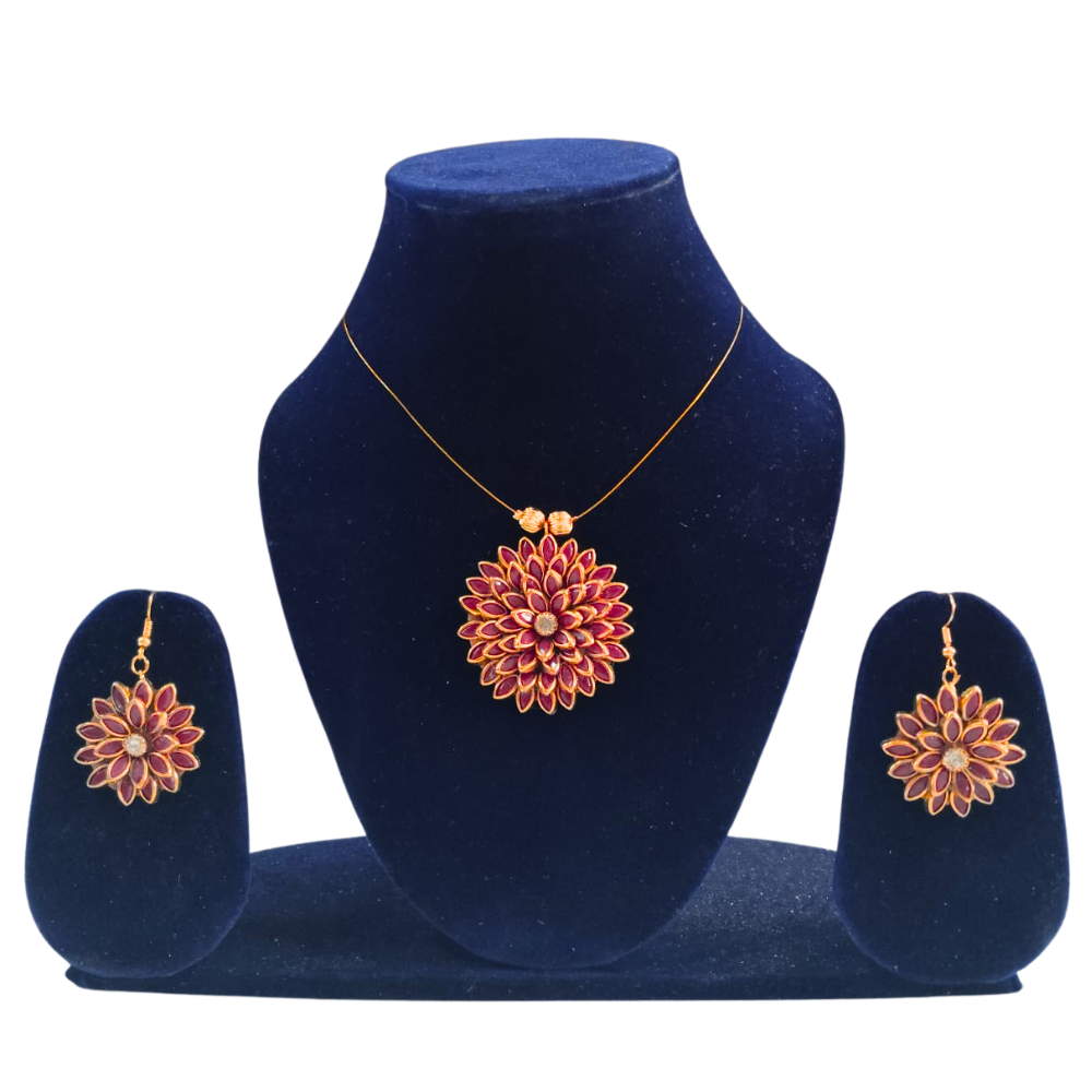 Invisible Maroon Chain Set With Earrings