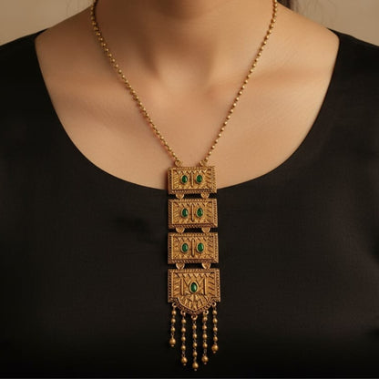Long Chain With Pendent Set