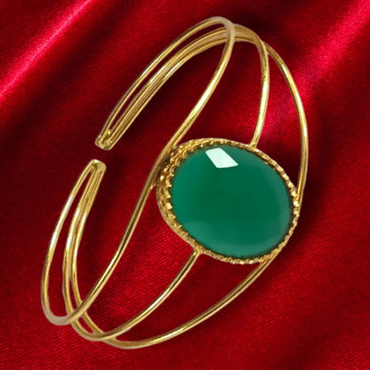 Oval Shaped Green Gemstone Bracelet