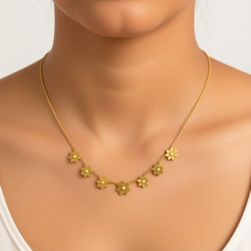 Daisy Flower Necklace